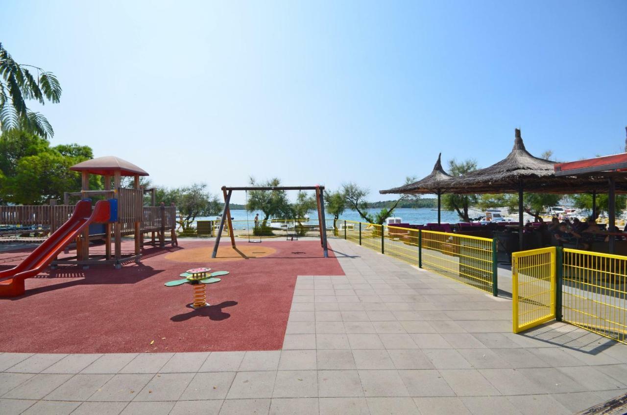 Apartment Canada Dream Vacation سريما المظهر الخارجي الصورة